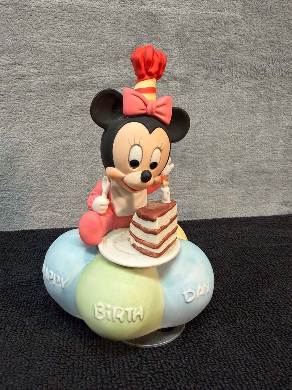 Vintage Disney Babies Baby Minnie Mouse Happy Birthday Musical Figurine Goebel